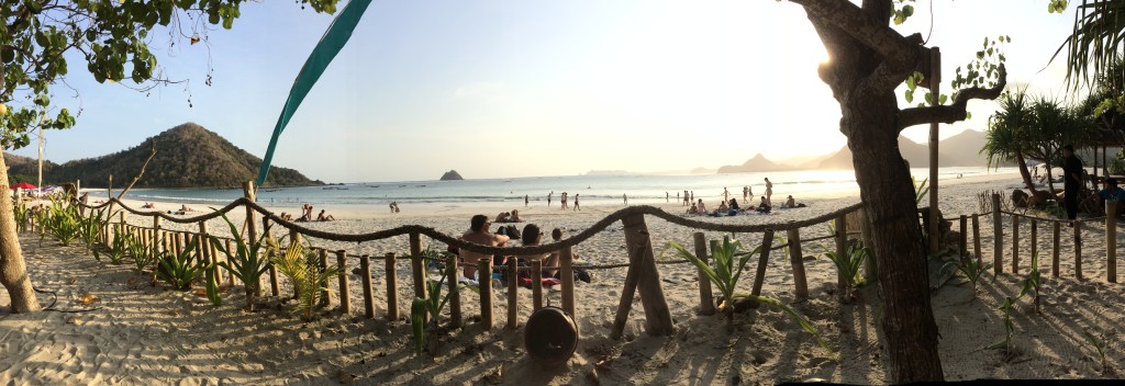 Laut Biru cafe, Selong Belanak beach