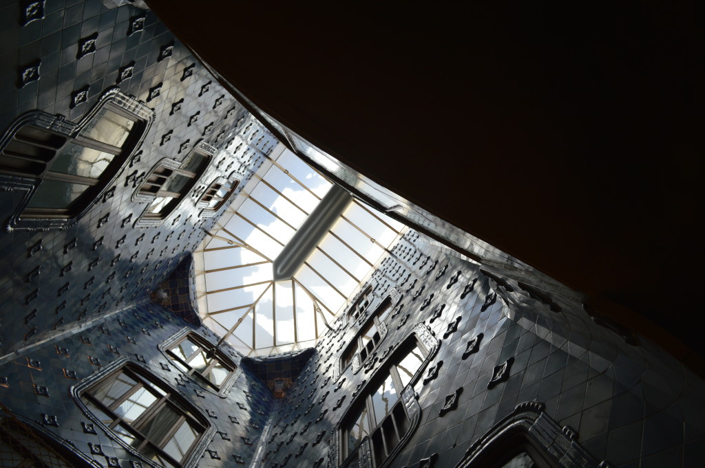 Inside the Casa Batlio