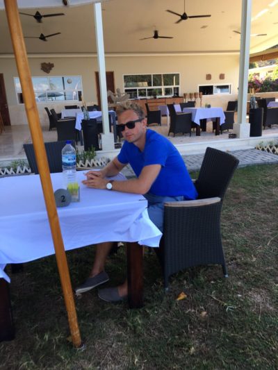 Rob feeling relaxing, casually waiting for the speed boat transfer!